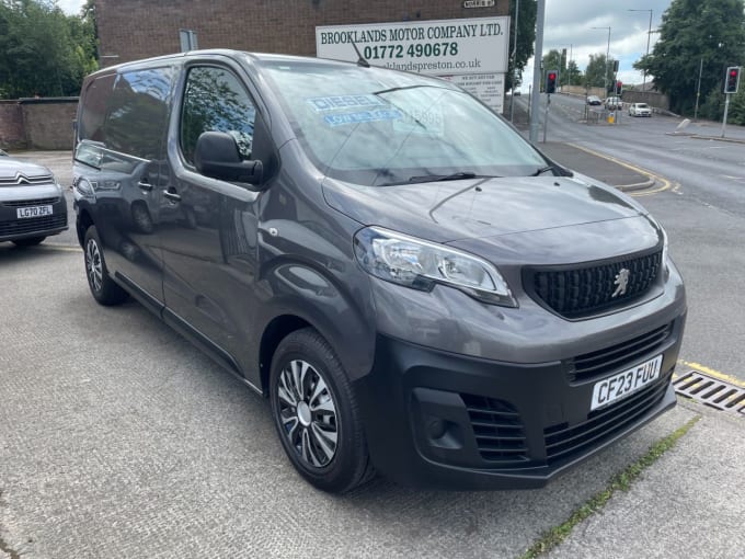2025 Peugeot Expert