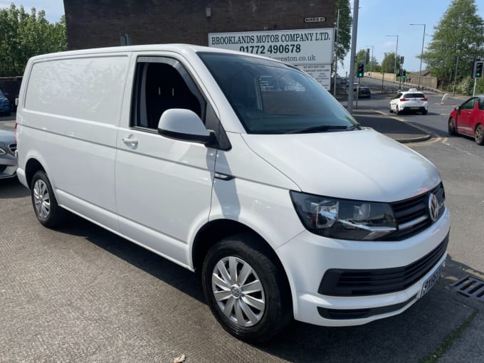 2025 Volkswagen Transporter