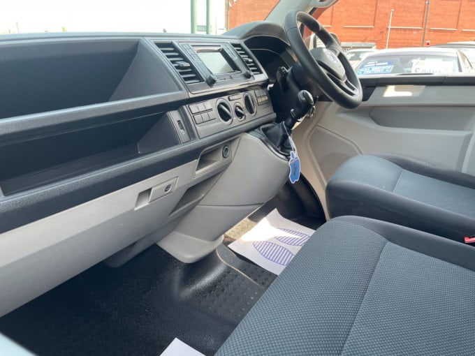 2025 Volkswagen Transporter