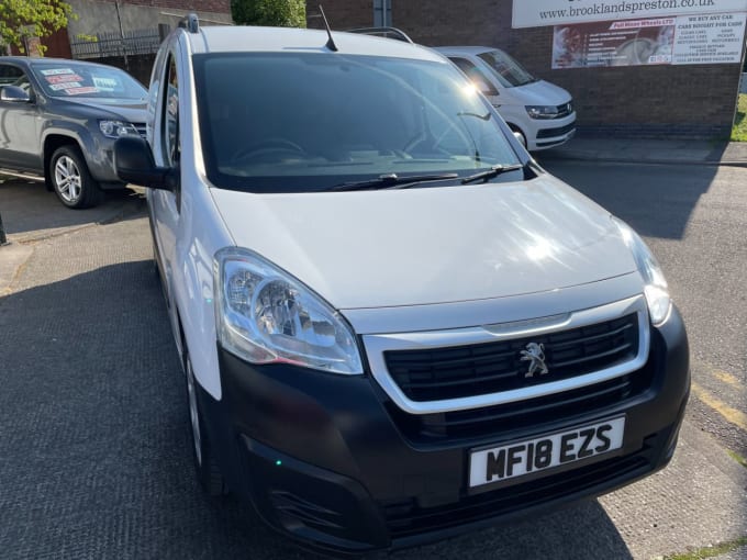 2025 Peugeot Partner