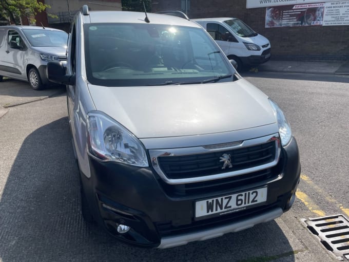 2025 Peugeot Partner Tepee