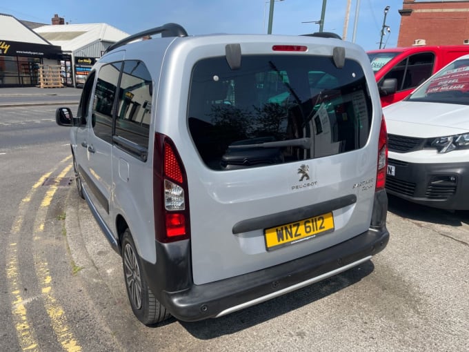 2025 Peugeot Partner Tepee