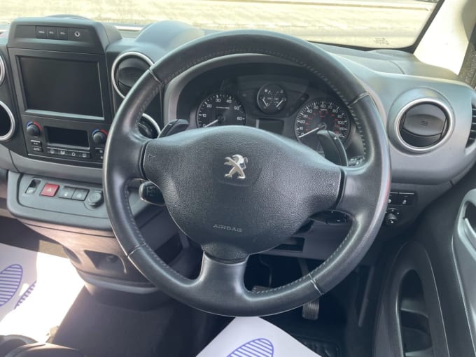 2025 Peugeot Partner Tepee