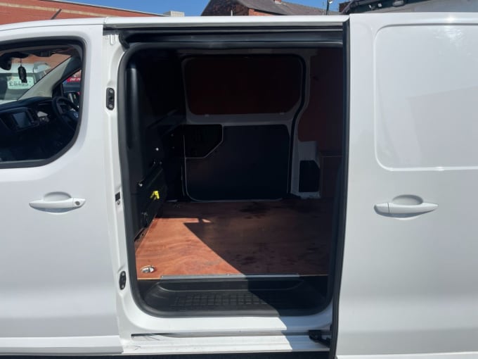 2025 Vauxhall Vivaro