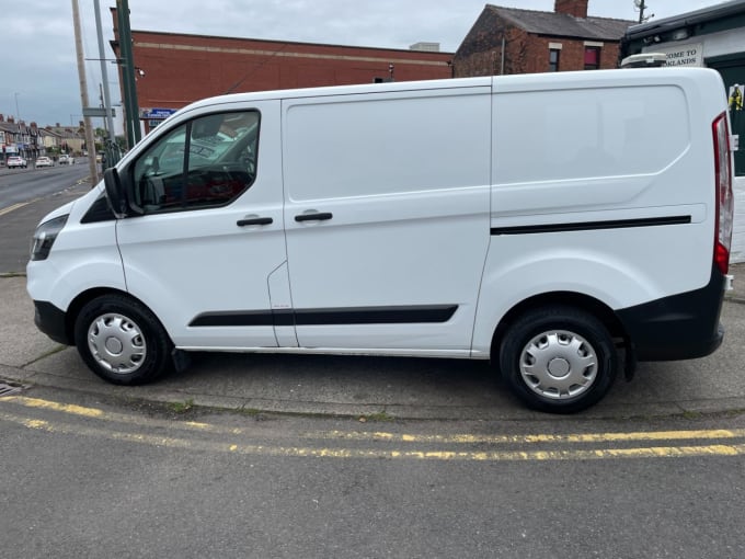 2025 Ford Transit Custom
