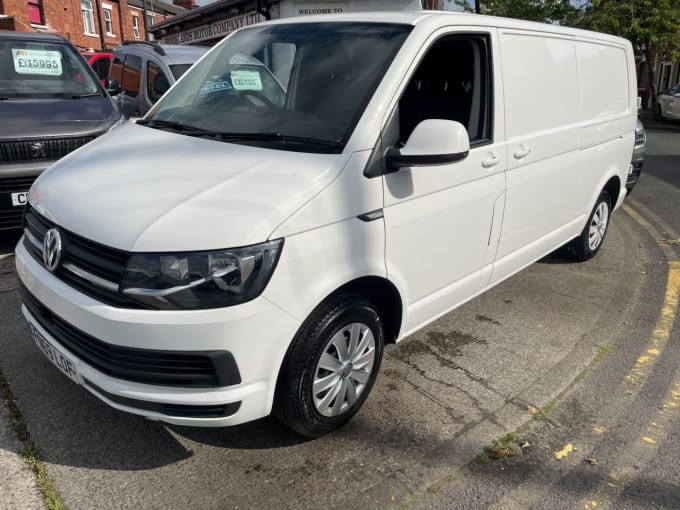2025 Volkswagen Transporter