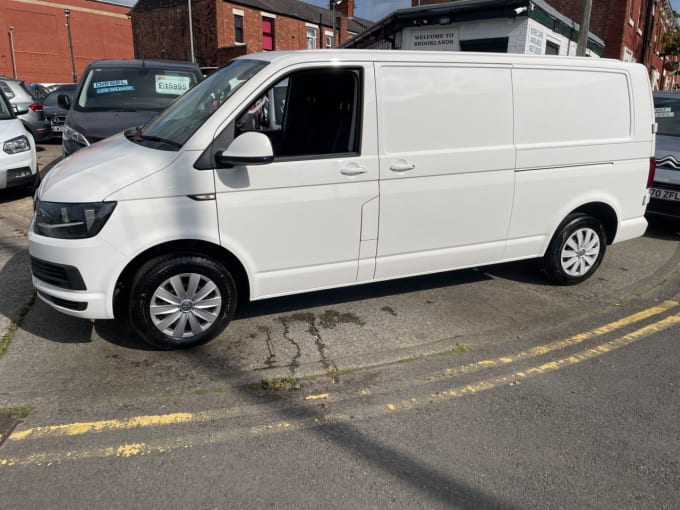 2025 Volkswagen Transporter