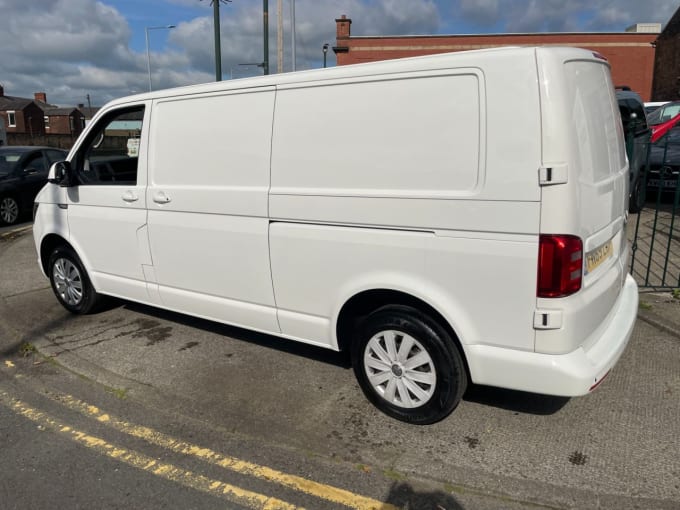 2025 Volkswagen Transporter