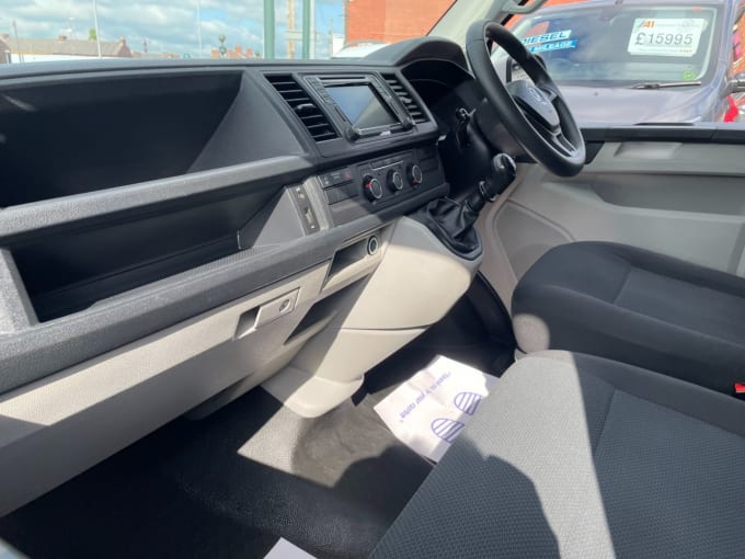 2025 Volkswagen Transporter