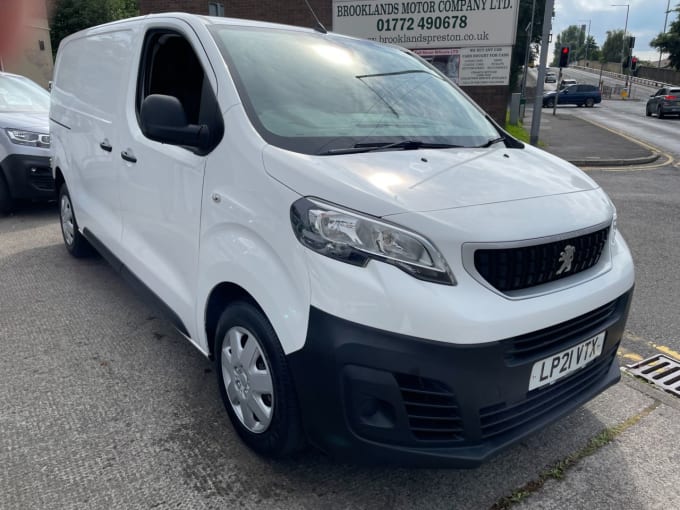2025 Peugeot Expert