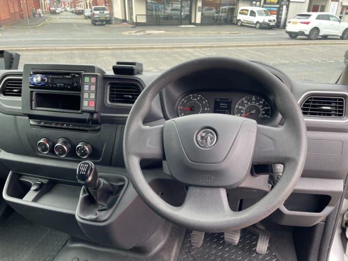 2025 Vauxhall Movano