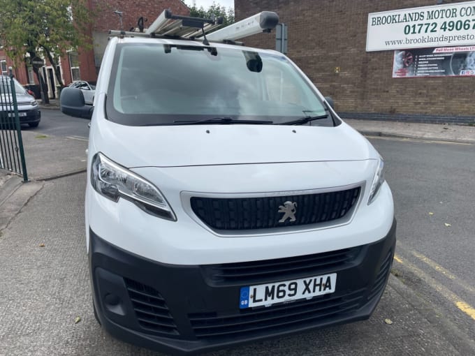 2025 Peugeot Expert