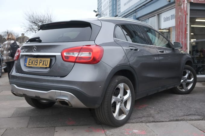 2019 Mercedes Gla-class