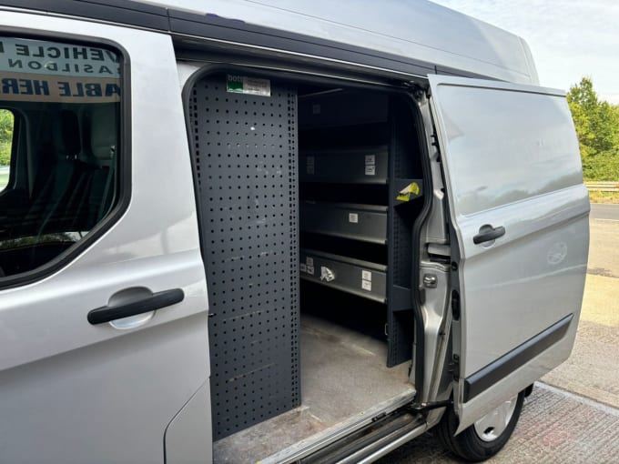 2024 Ford Transit Custom