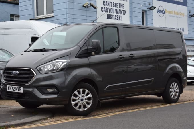 2025 Ford Transit Custom