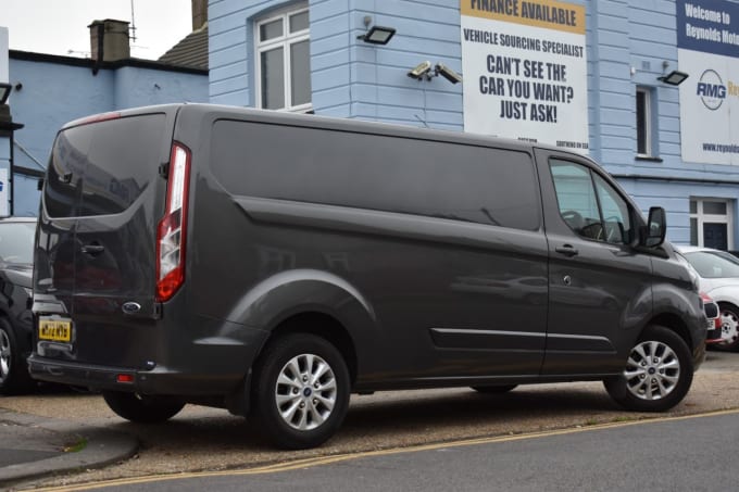 2025 Ford Transit Custom