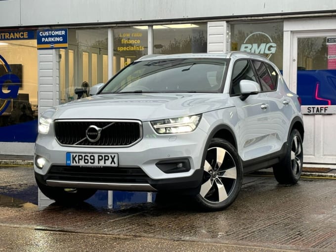 2025 Volvo Xc40