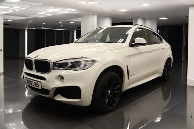 2025 BMW X6