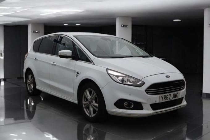 2025 Ford S-max