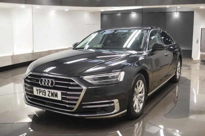 2025 Audi A8