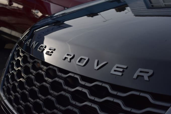 2025 Land Rover Range Rover Velar