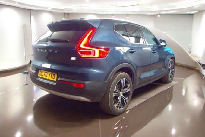 2025 Volvo Xc40