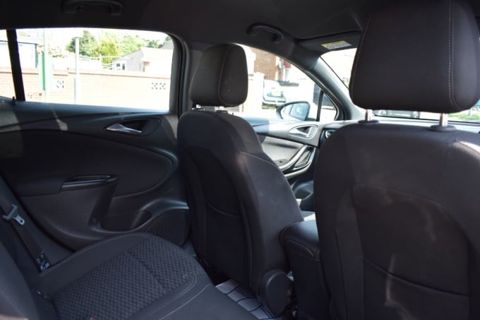 2025 Vauxhall Astra