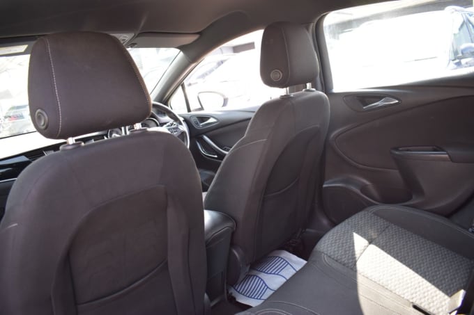 2025 Vauxhall Astra