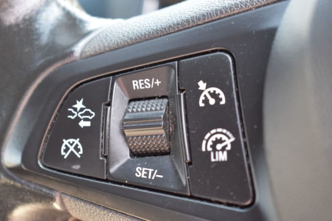 2025 Vauxhall Astra