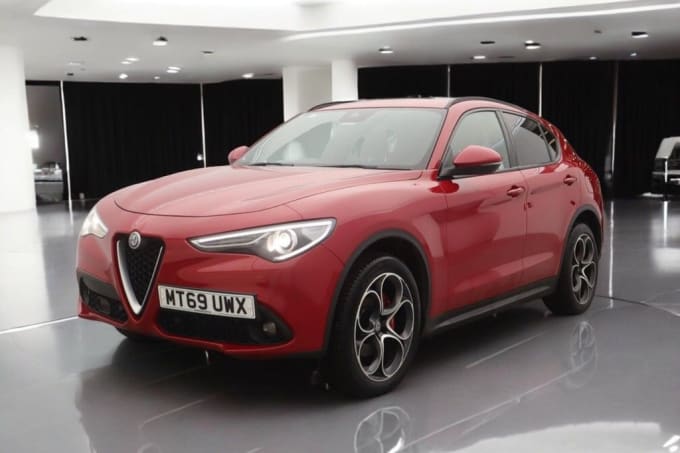 2025 Alfa Romeo Stelvio