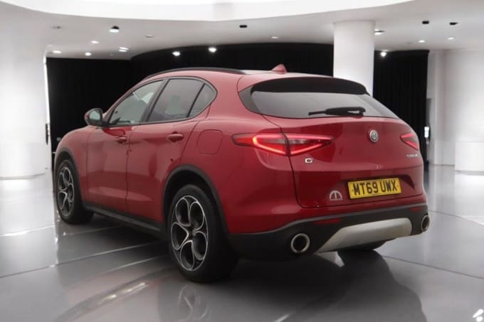 2025 Alfa Romeo Stelvio