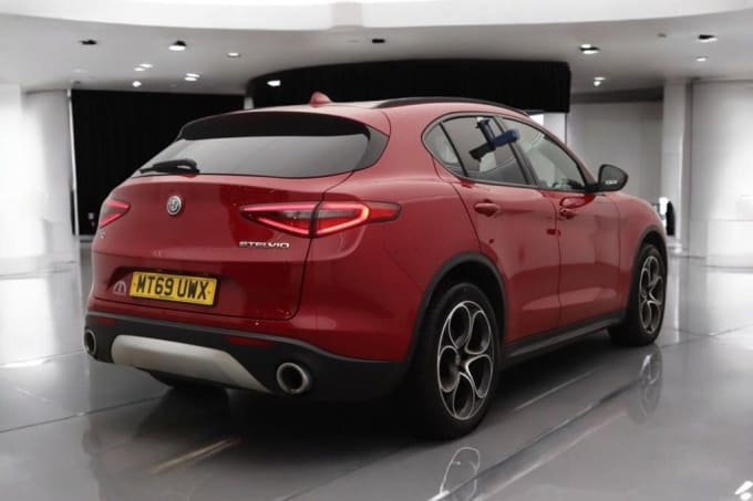 2025 Alfa Romeo Stelvio