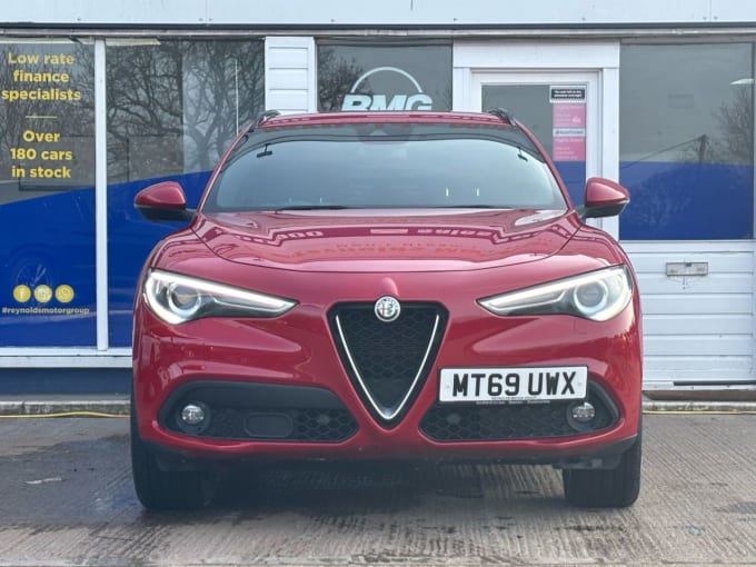 2025 Alfa Romeo Stelvio