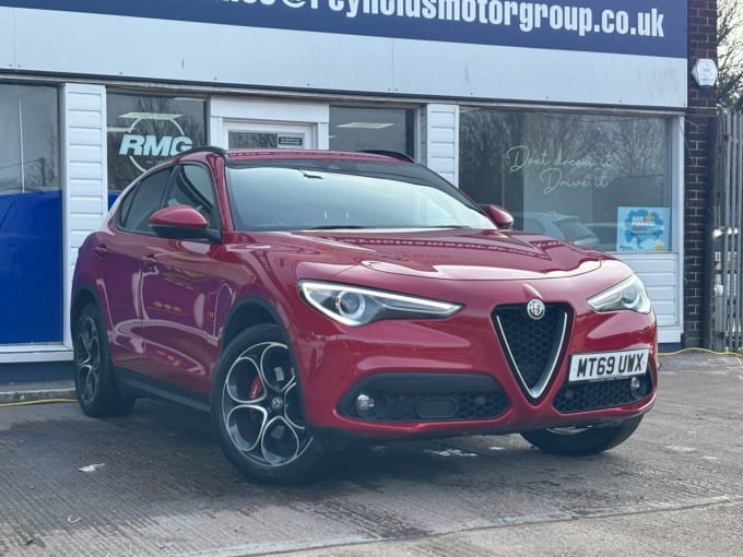 2025 Alfa Romeo Stelvio