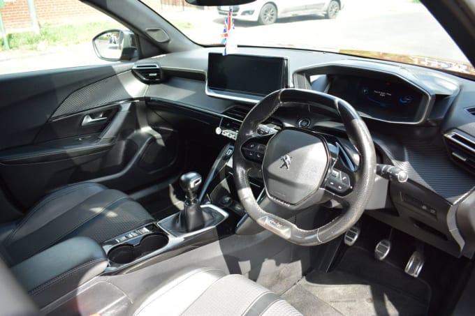 2025 Peugeot 2008
