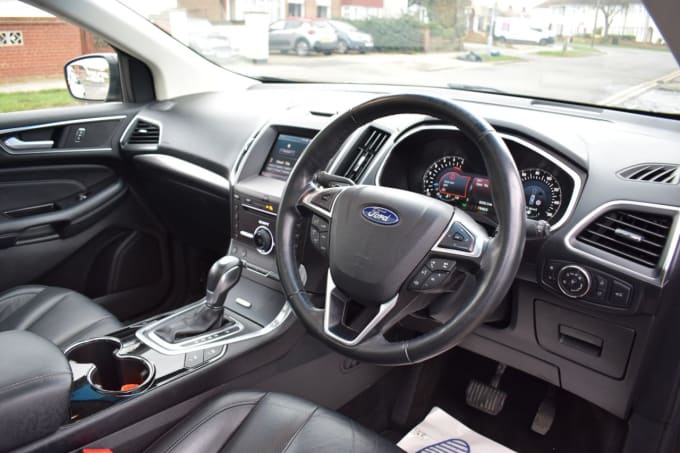 2025 Ford Edge