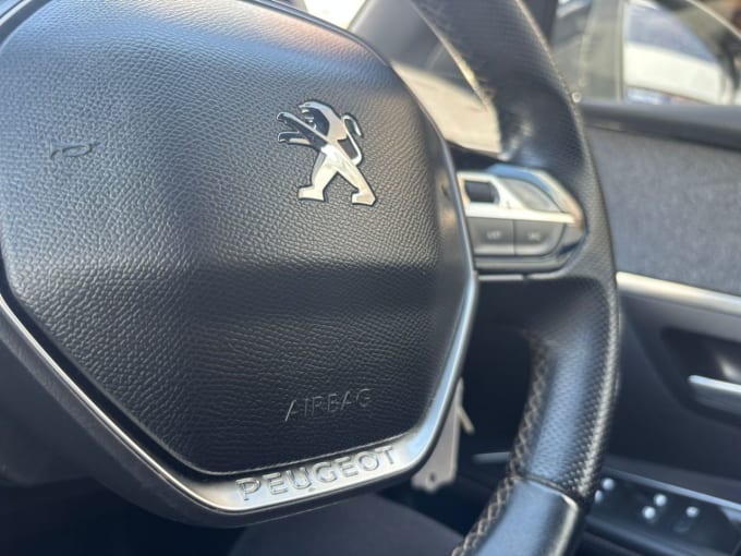 2025 Peugeot 5008