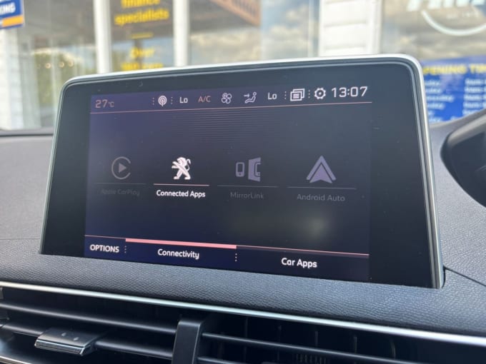 2025 Peugeot 5008