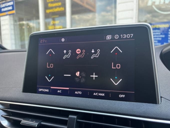 2025 Peugeot 5008