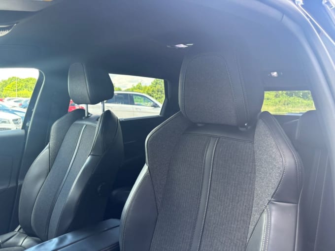 2025 Peugeot 5008