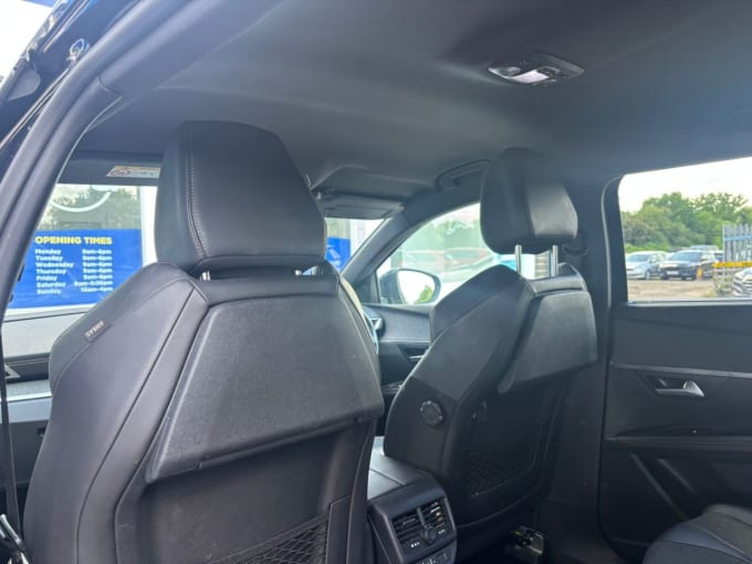 2025 Peugeot 5008
