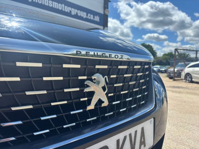 2025 Peugeot 5008