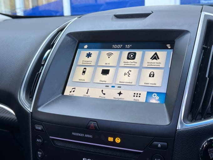 2025 Ford Edge