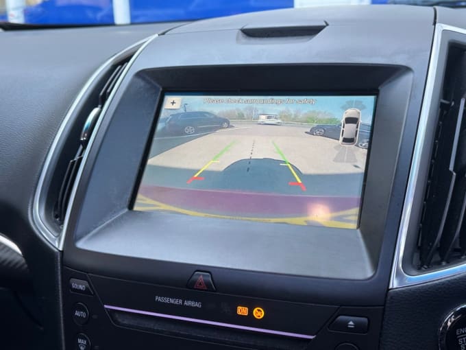 2025 Ford Edge
