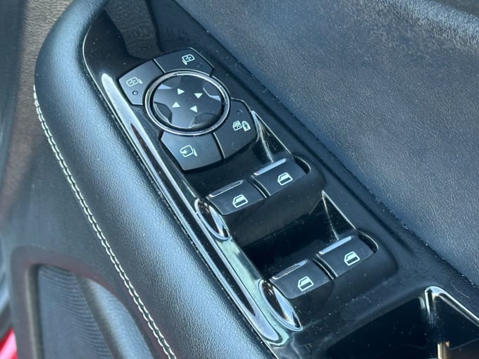 2025 Ford Edge