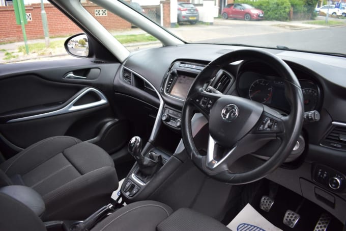 2025 Vauxhall Zafira Tourer
