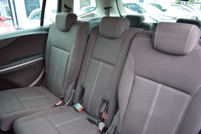 2025 Vauxhall Zafira Tourer