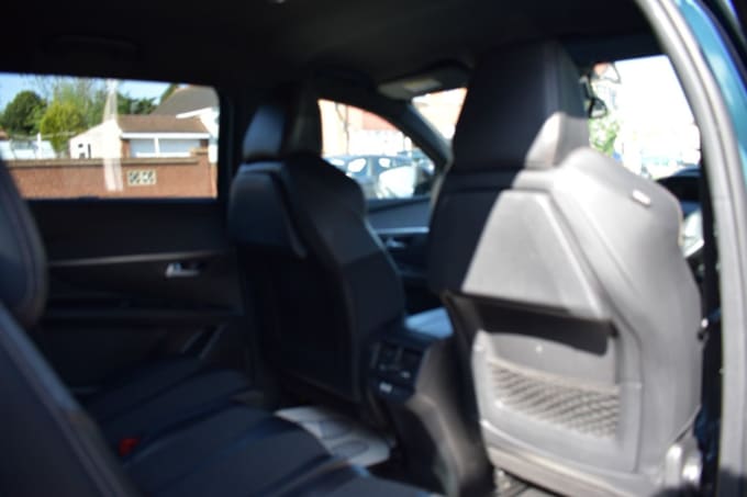 2025 Peugeot 5008