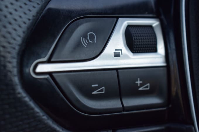 2025 Peugeot 5008