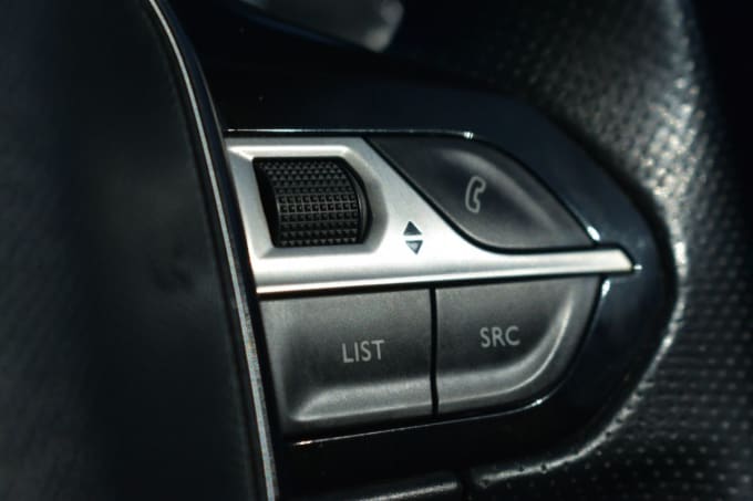 2025 Peugeot 5008